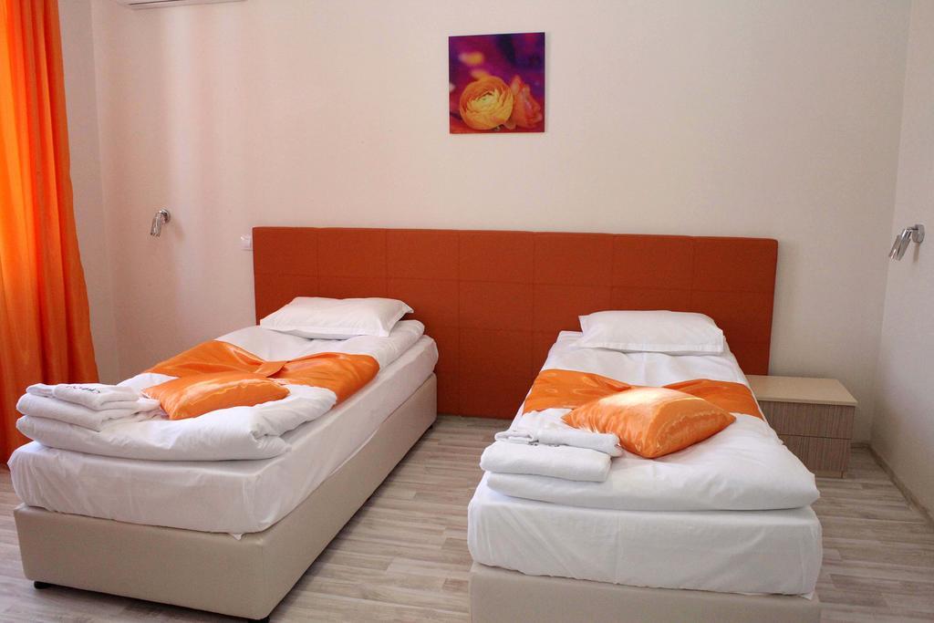 Incanto Family Hotel Szevlievo Kültér fotó