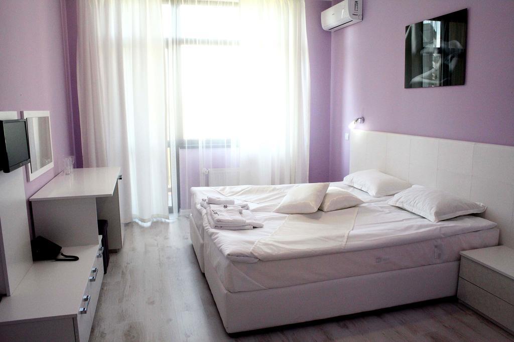 Incanto Family Hotel Szevlievo Szoba fotó